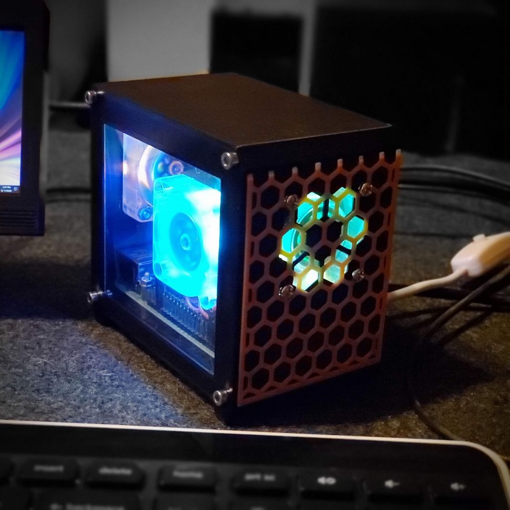 Raspberry Pi 4 PC Kasa ve Monitör